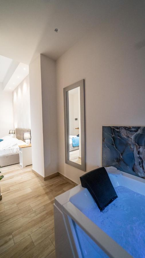 Sensoria Naxos Suites Giardini Naxos Bagian luar foto