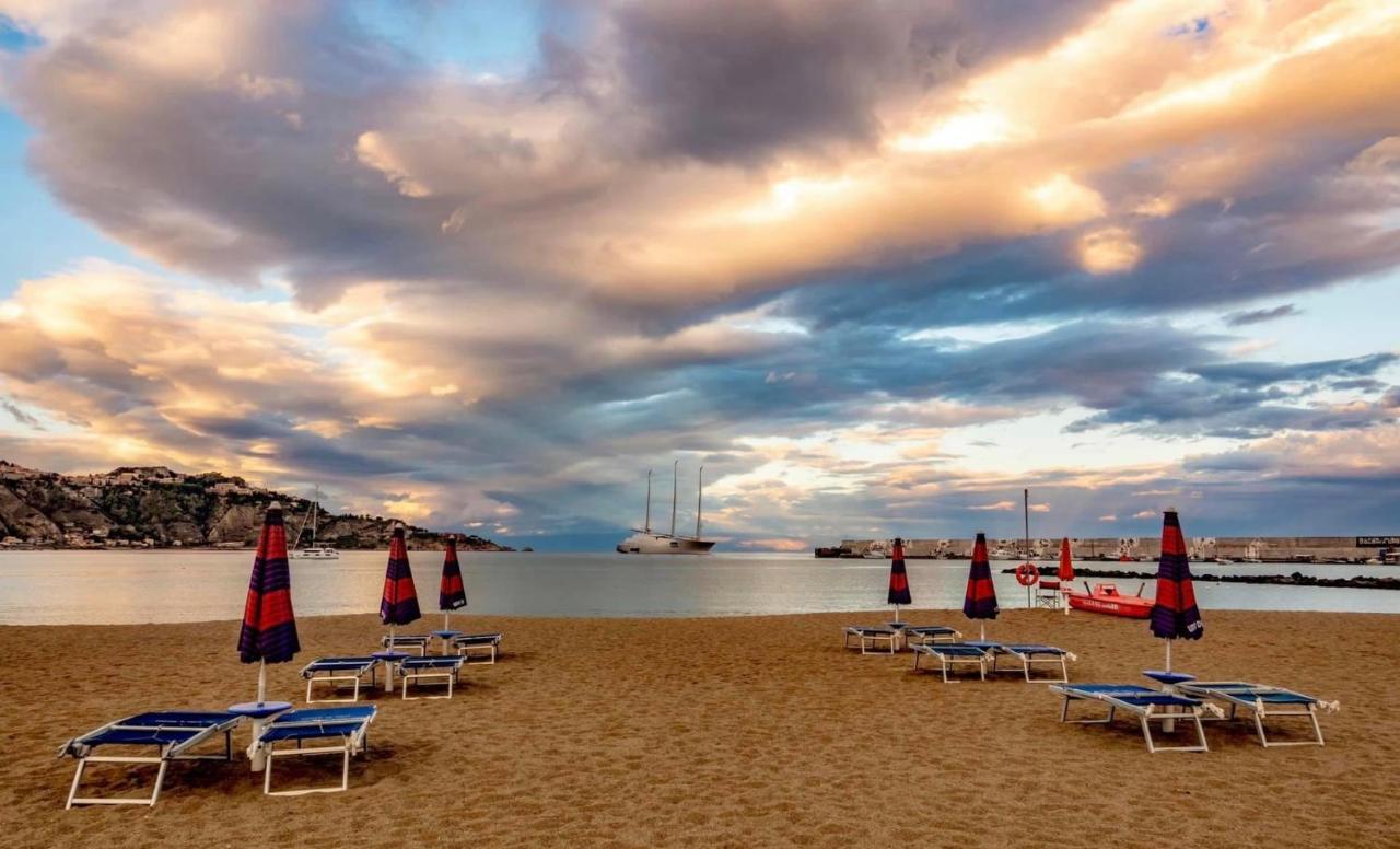 Sensoria Naxos Suites Giardini Naxos Bagian luar foto