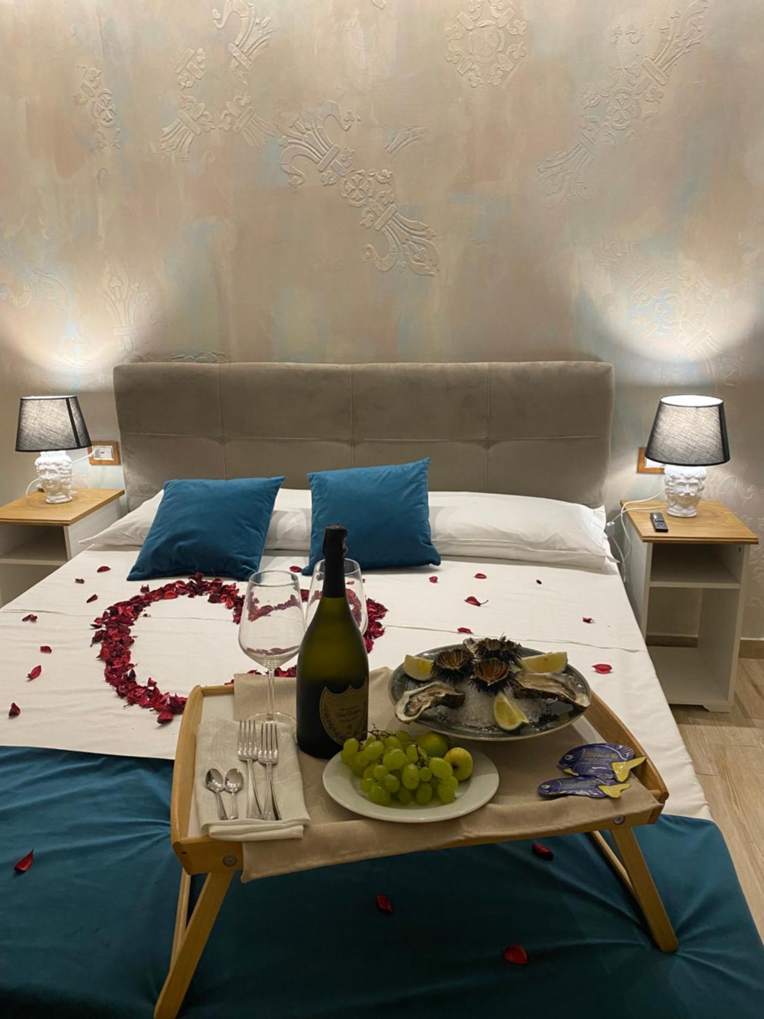 Sensoria Naxos Suites Giardini Naxos Bagian luar foto